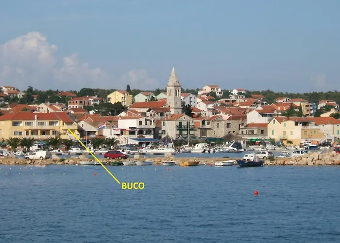 Apartman Buco Seafront & Fastfood *