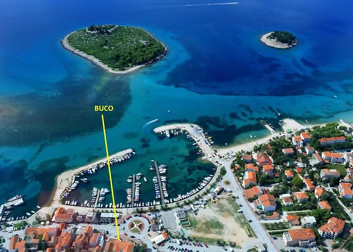 Buco Seafront & Fastfood Апартаменты Пакоштане
